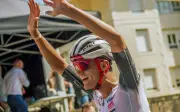 Isaac Del Toro se corona campeón del Tour de los Emiratos Árabes Unidos en ciclismo