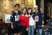 La Familia Arrambide Celebra el Super Bowl 2026 en una Reunión Familiar