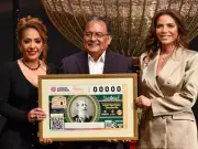 Lotería Nacional honra a la ESEF con billete conmemorativo por su 90 aniversario