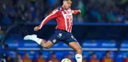 Luis Romo regresa a Chivas recuperado para enfrentar a Toluca en Liga MX
