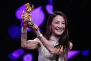 Michelle Yeoh Recibe Oso de Oro Honorífico en el Festival de Berlín