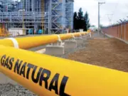 México lidera aumento mundial en quema de gas asociado al petróleo