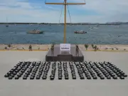 Operación binacional asegura 188 bultos de cocaína en aguas del Pacífico mexicano