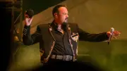 Pepe Aguilar recomienda tres canciones para dedicar en San Valentín