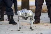 Perros robots de Boston Dynamics patrullarán el Mundial 2026 en Monterrey
