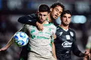 Santos Laguna derrota a Querétaro en La Corregidora con un contundente 3-0