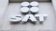 SAT impone multas millonarias por incumplir avisos contra lavado de dinero
