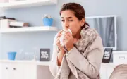 Tos persistente tras la gripe: causas médicas y cuándo preocuparse