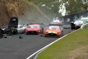 Tremendo Choque en las 12 Horas de Bathurst 2026: Análisis del Accidente