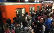 Usuarios del Metro CDMX Reportan Fallas y Alta Afluencia en Múltiples Líneas