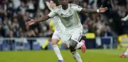 Vinicius Junior lidera con doblete de penales el triunfo del Real Madrid sobre la Real Sociedad