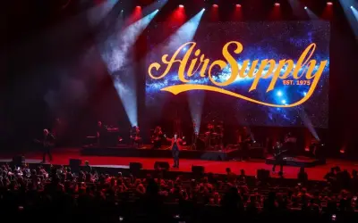 Air Supply celebra 50 años con emotivo concierto en Guadalajara