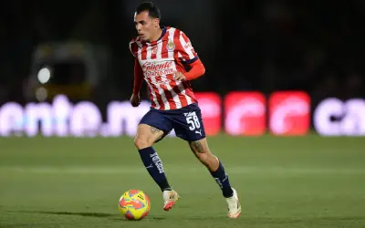 Ajax de Ámsterdam muestra interés en Hugo Camberos, la joya de Chivas