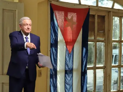 AMLO rompe su retiro para pedir ayuda a Cuba y revela cuenta Banorte de asociación civil