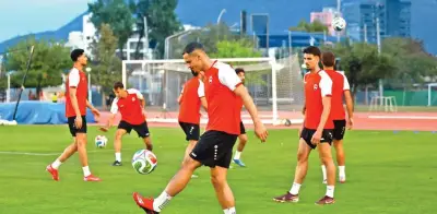 Arnold protege a Irak de la guerra: Concentración total para el repechaje mundialista