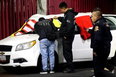 Asesinan a dos tripulantes de un automóvil en Iztapalapa, Ciudad de México