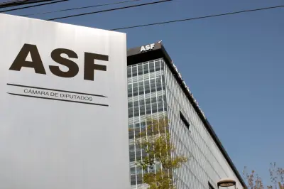 ASF anuncia reestructuración profunda con recortes salariales y menos burocracia
