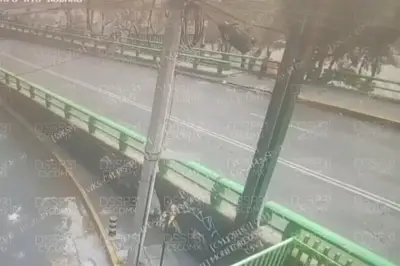 Atacan a automovilistas en el Circuito Interior de la Ciudad de México