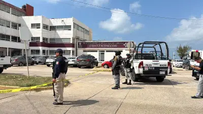 Ataque armado en tribunal de Coatzacoalcos deja cinco muertos y dos heridos graves
