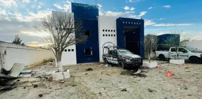 Ataque con explosivo en comandancia de Zacatecas deja tres policías heridos