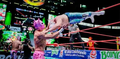 Atlantis Jr, Esfinge y Neón triunfan en la Arena México ante un lleno espectacular