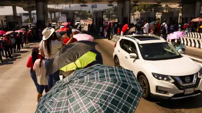 Autopista México-Cuernavaca Colapsada: Vecinos Bloquean Ambos Sentidos en Tlalpan
