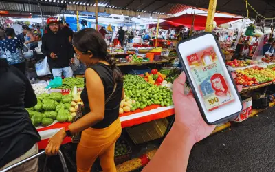 Banxico impulsa pagos digitales universales hasta en tianguis y servicios informales