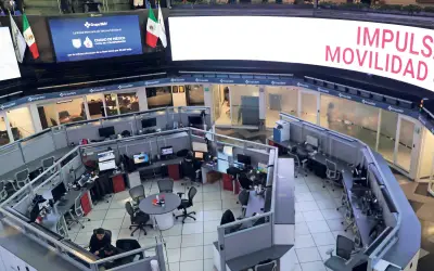 Bolsa Mexicana cae 1.65% arrastrada por pesimismo global; peso también retrocede