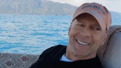 Bruce Willis reaparece en su cumpleaños 71 junto a su nieta mientras enfrenta demencia