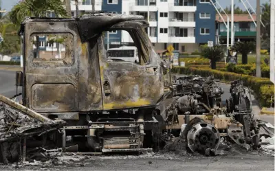 Canacar reporta al menos 200 tractocamiones atacados tras operativo contra 'El Mencho'