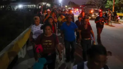 Caravana Migrante Génesis Avanza en Chiapas con 800 Personas Rumbo a CDMX