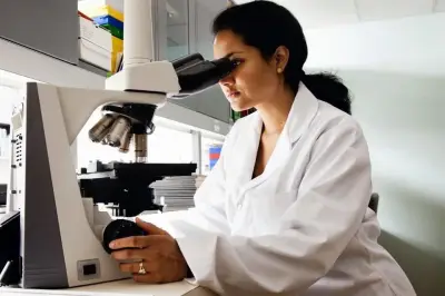 Casi la mitad de las mujeres en México gana hasta un salario mínimo