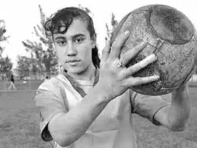 CDMX honra a pioneras del futbol femenil en vísperas del 8M y Mundial 2026