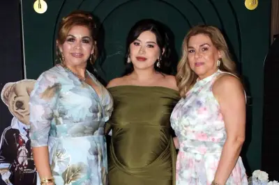 Celeste Contreras Anuncia Embarazo en Evento Social de Monterrey