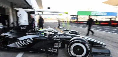 Checo Pérez: Incidente con Albon desencadenó un 'efecto dominó' en el viernes japonés