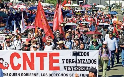 CNTE inicia paro nacional de 72 horas con marchas y bloqueos en múltiples estados