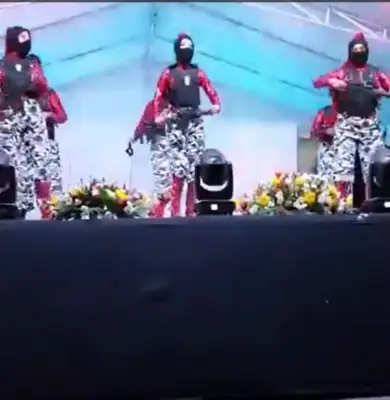 Cobaem censura coreografía estudiantil que critica violencia en Michoacán