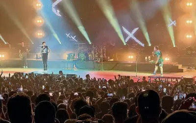 Confusión de horarios opaca concierto de Simple Plan en Auditorio Telmex de Guadalajara