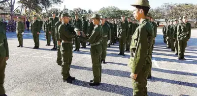 Cuba se prepara para posible agresión militar de Estados Unidos ante crisis energética