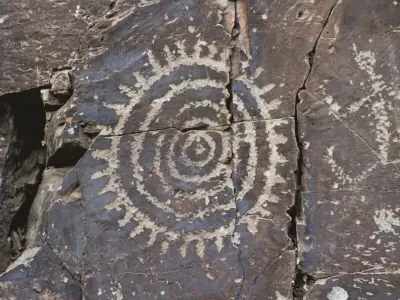 Descubren aldea prehispánica de la Tradición Trincheras en Sonora durante obras ferroviarias