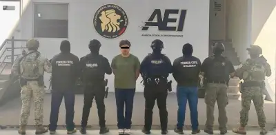 Detienen a sujeto vestido de payaso por homicidio y posesión de drogas en Monterrey