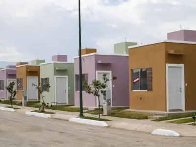 Diputados aprueban reforma de Sheinbaum que redefine el derecho a la vivienda adecuada