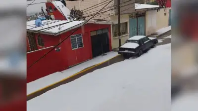 Ecatepec bajo el hielo: granizada histórica derrumba techos y colapsa vialidades