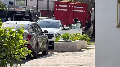 Ejecutan a hombre dentro de su camioneta en Monterrey; investigan crimen organizado