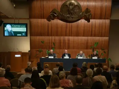 El Colegio Nacional rinde homenaje a Daniel Cosío Villegas, verdadero fundador de El Colegio de México