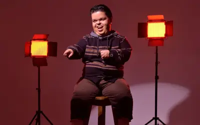 El Jimmy celebra su cumpleaños con un roast cómico en Zapopan: humor sin filtros