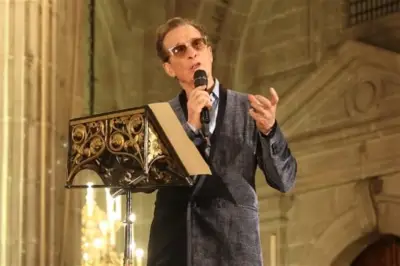 Emmanuel celebra 50 años de carrera con emotiva misa de acción de gracias en Catedral