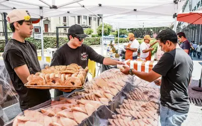 Empanadas de Semana Santa: 258 puestos llenan de sabor el Centro de Guadalajara