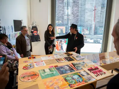 Exposición en México muestra 50 años de revistas experimentales y raras de España