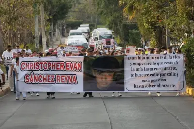 Familiares y activistas exigen búsqueda inmediata de Christopher, desaparecido en Guerrero